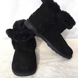 EUC Makalu California Women Black Faux Fur Winter Ankle Boots Sz 8 Slip On Suede